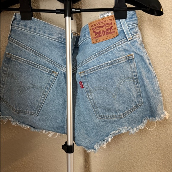 Levi's Blue Jean Shorts Distressed button up Cut-Off Style women’s sized 26 - Picture 2 of 6